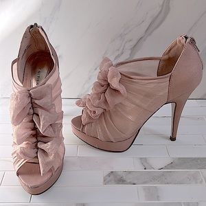 Chinese Laundry Blush Iridescence Mesh Open Toe Heels Size 6